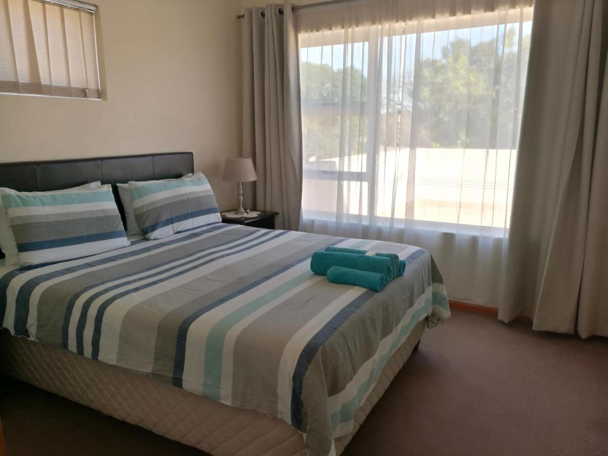 Getaway Self-Catering Tyger Valley Durbanville Exterior foto